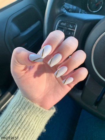 Minimal Nail