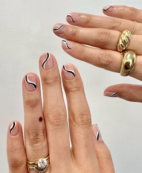 nail arts for short nails
