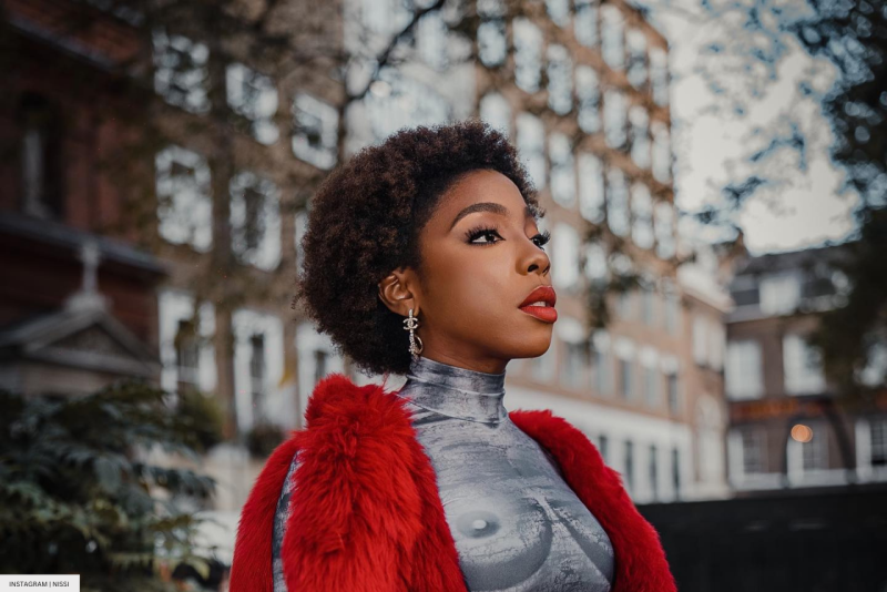 Nissi Looks Perfect With That Popping Red Color