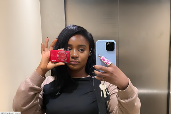 Celebrity Mirror Selfie Moments
