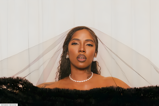 Tiwa Savage’s Black Dress Is Magnificent!!