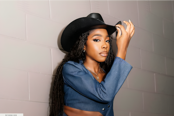 Nissi's Denim Two-Piece Has An Epic Cut Out