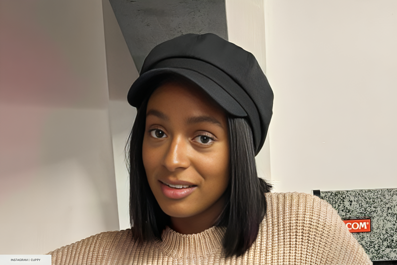 Cuppy Pairs Knit Dress With Leather Boots