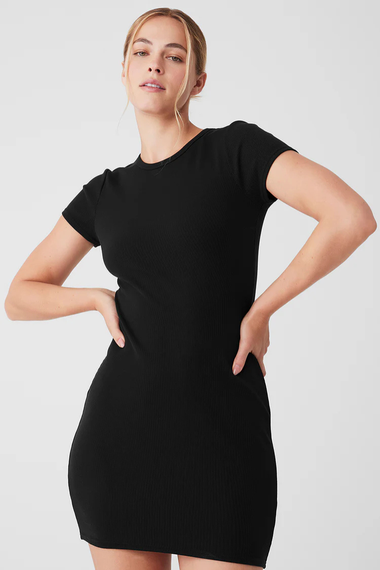 Plus Size Dresses with Sleeves